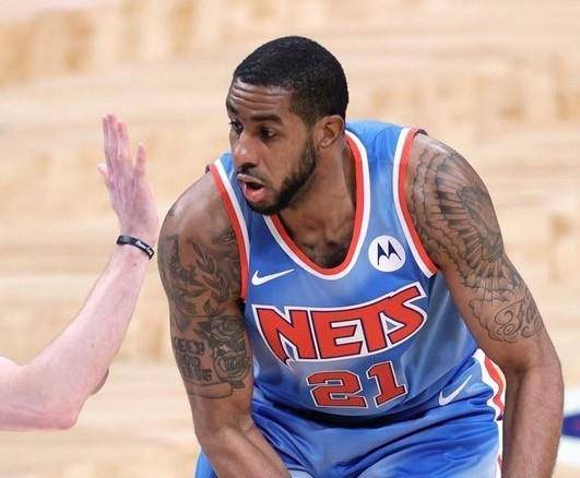 根据不同地 根据不同地